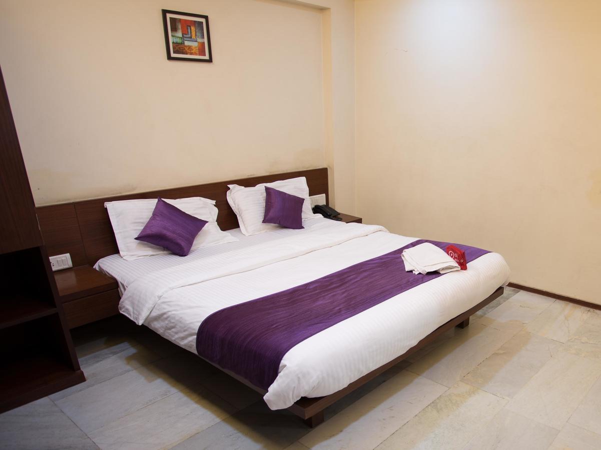 浦那 Oyo 13771 Executive Residency酒店 外观 照片