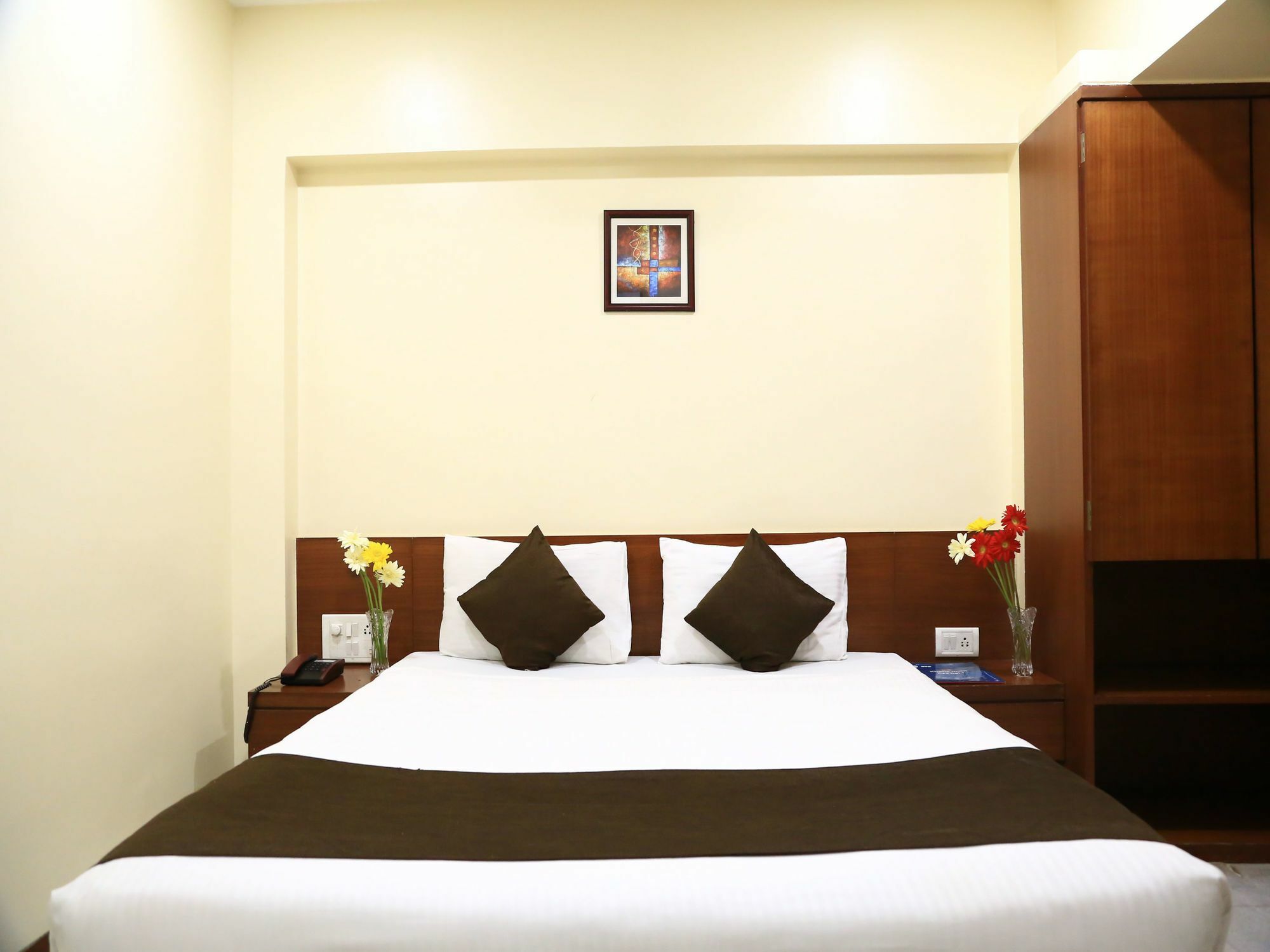 浦那 Oyo 13771 Executive Residency酒店 外观 照片