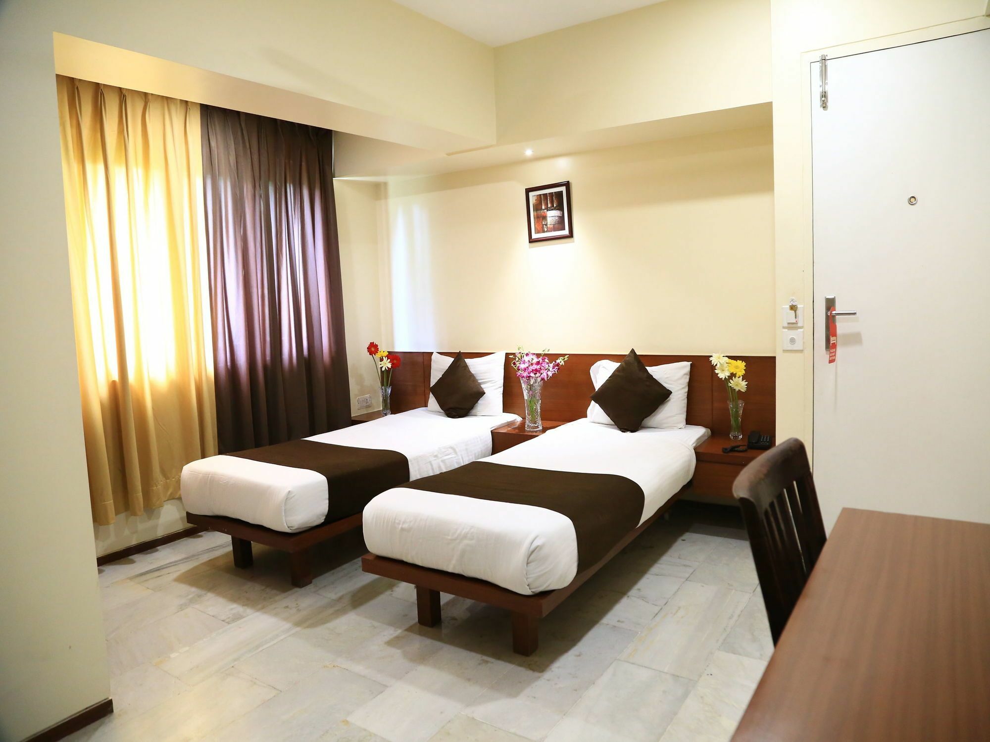 浦那 Oyo 13771 Executive Residency酒店 外观 照片