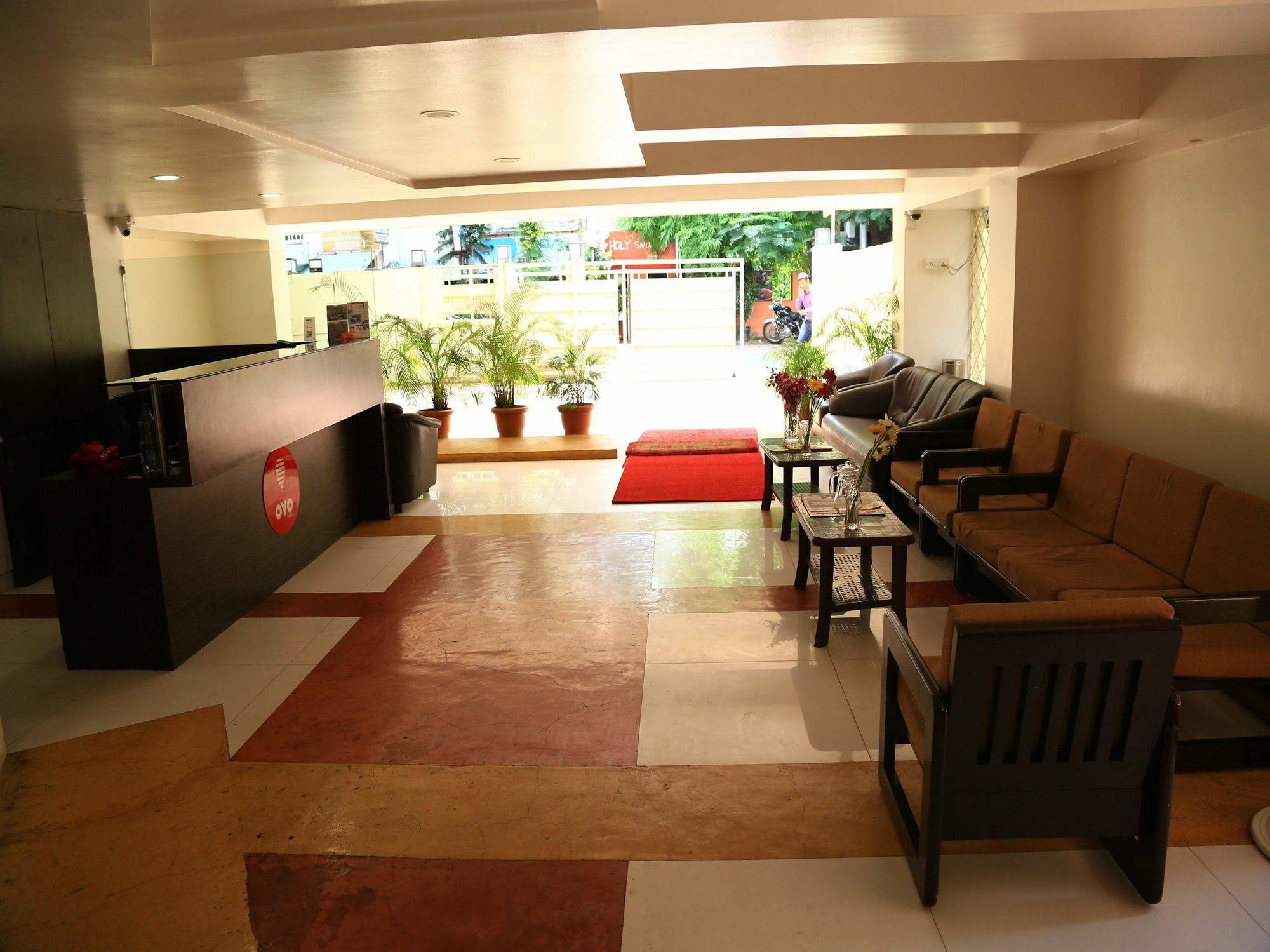 浦那 Oyo 13771 Executive Residency酒店 外观 照片